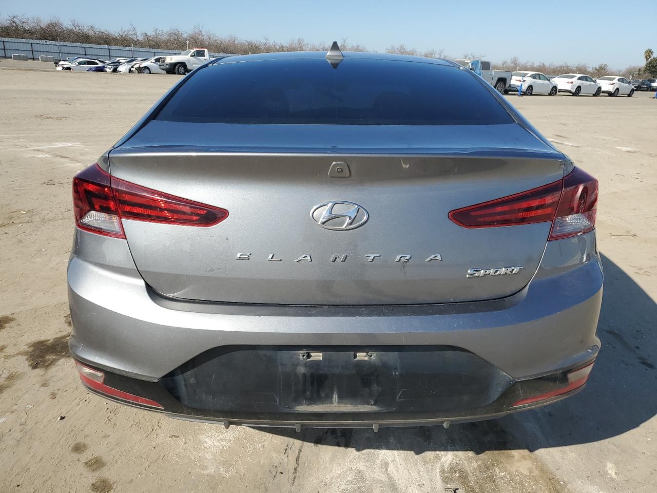2019 Hyundai Elantra - Image 6