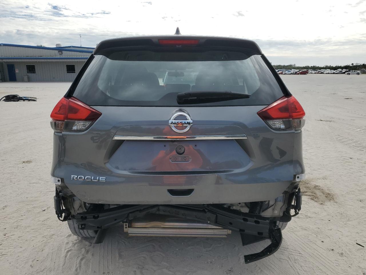 2018 Nissan Rogue - Image 6