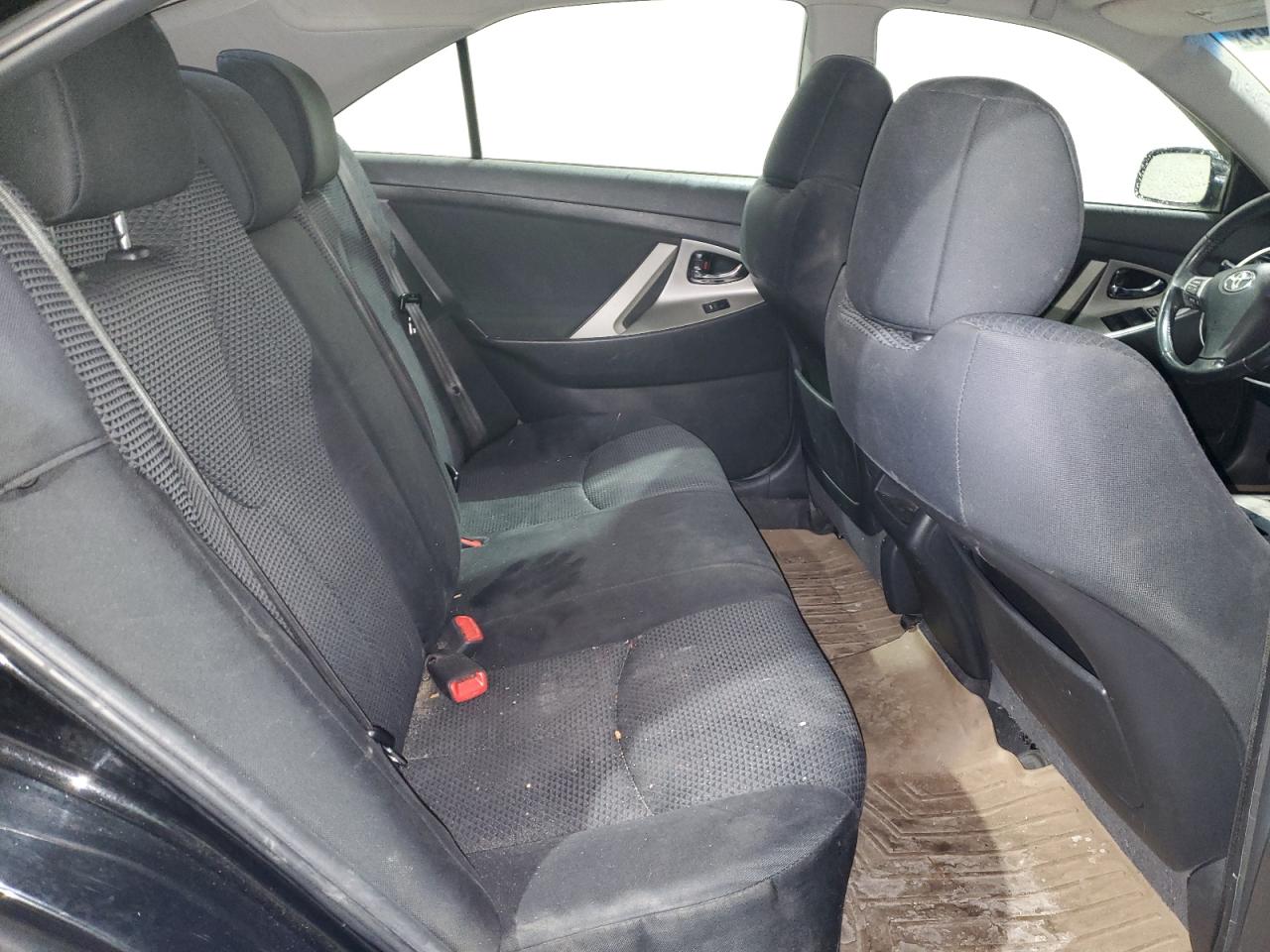2011 Toyota Camry - Image 10