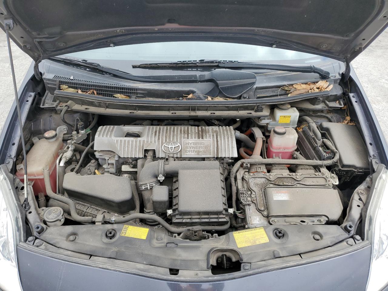 2014 Toyota Prius - Image 11