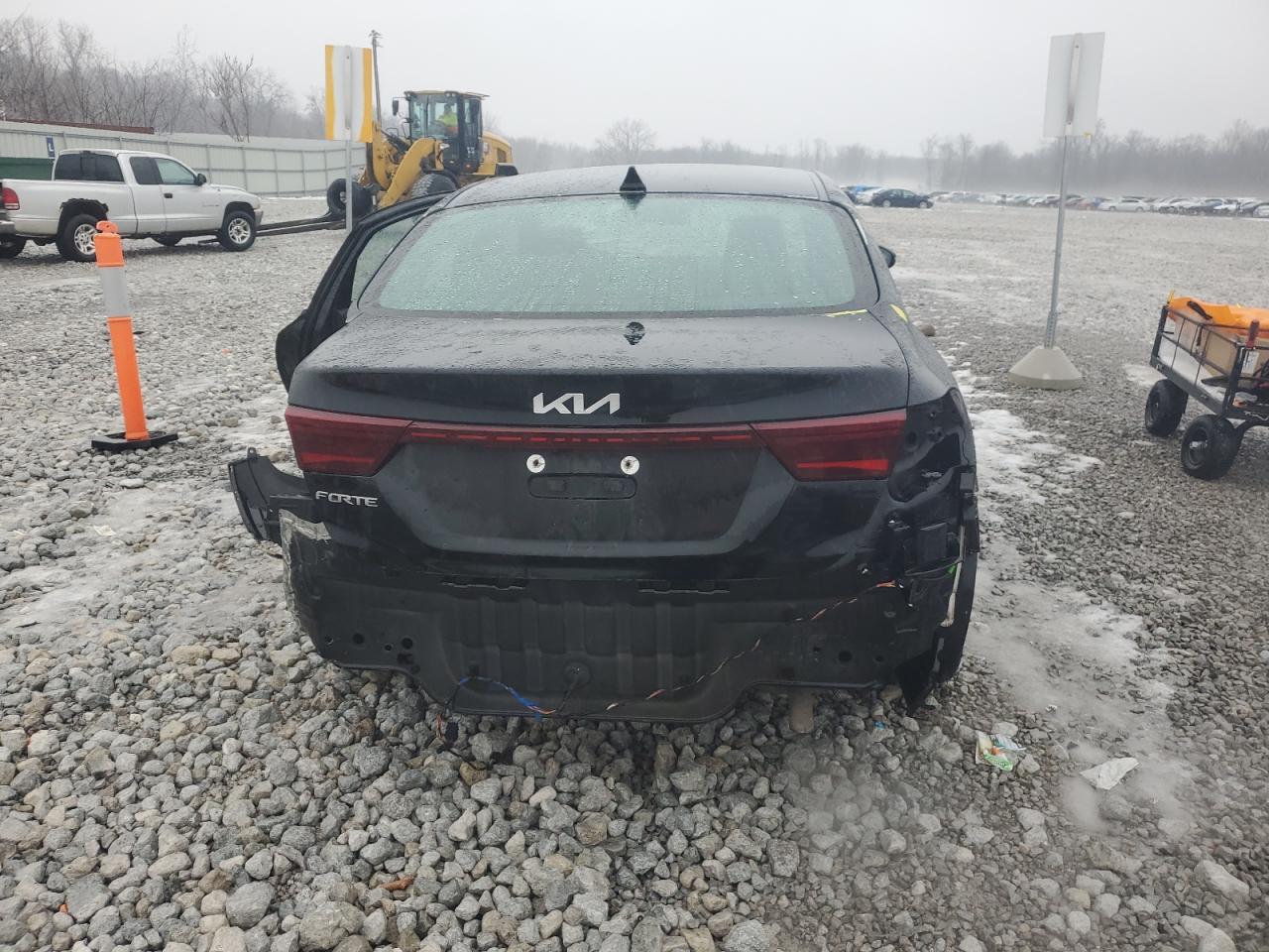 2023 Kia Forte - Image 6