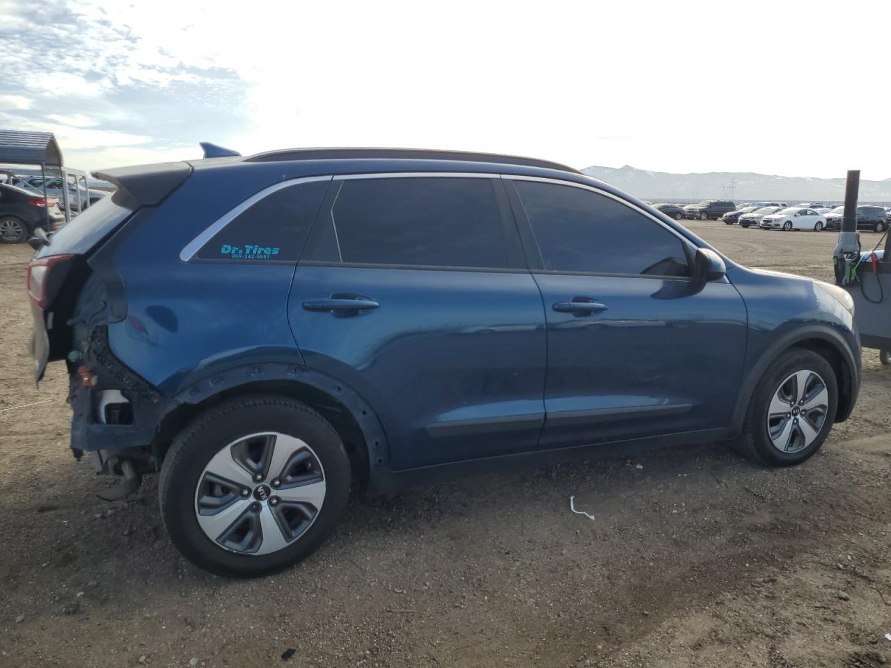 2017 Kia Niro - Image 3