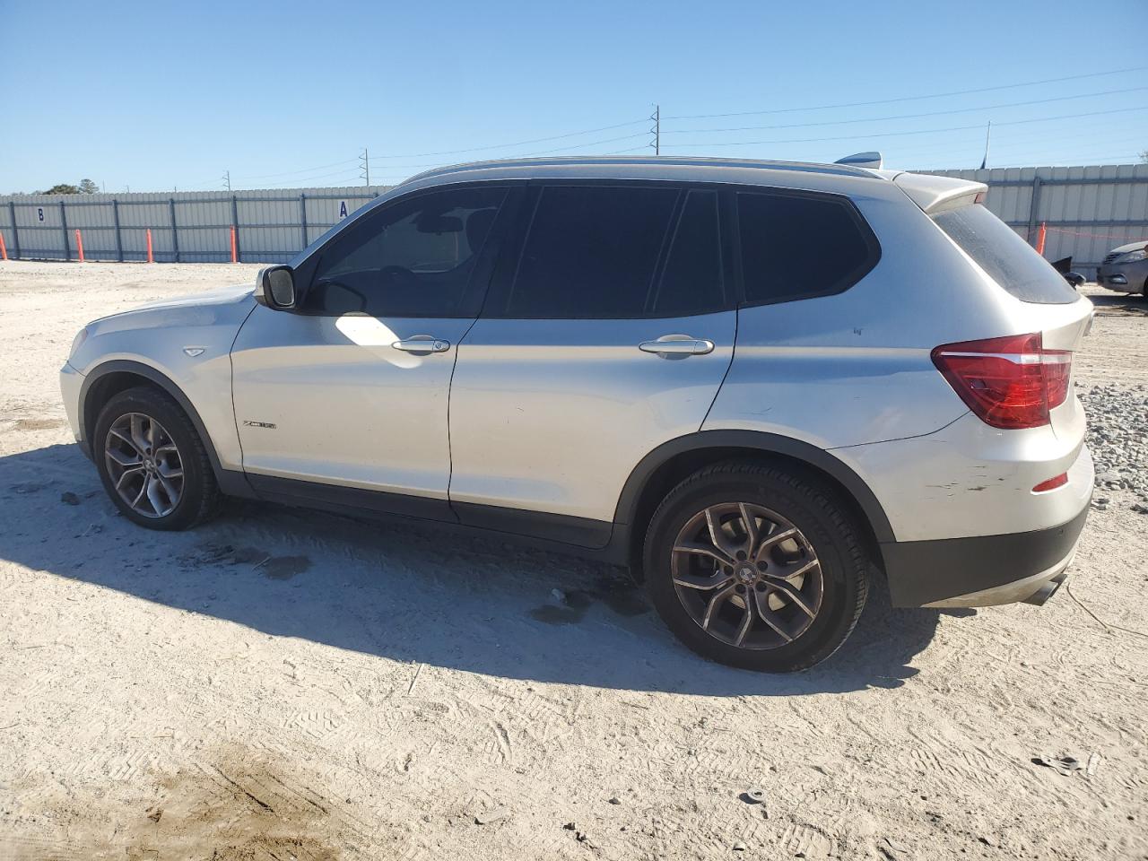 2014 BMW X3 - Image 2