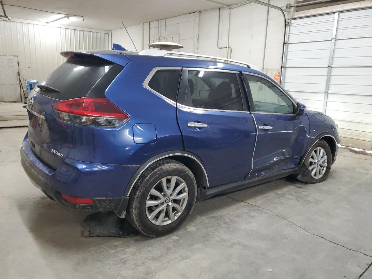 2018 Nissan Rogue - Image 3