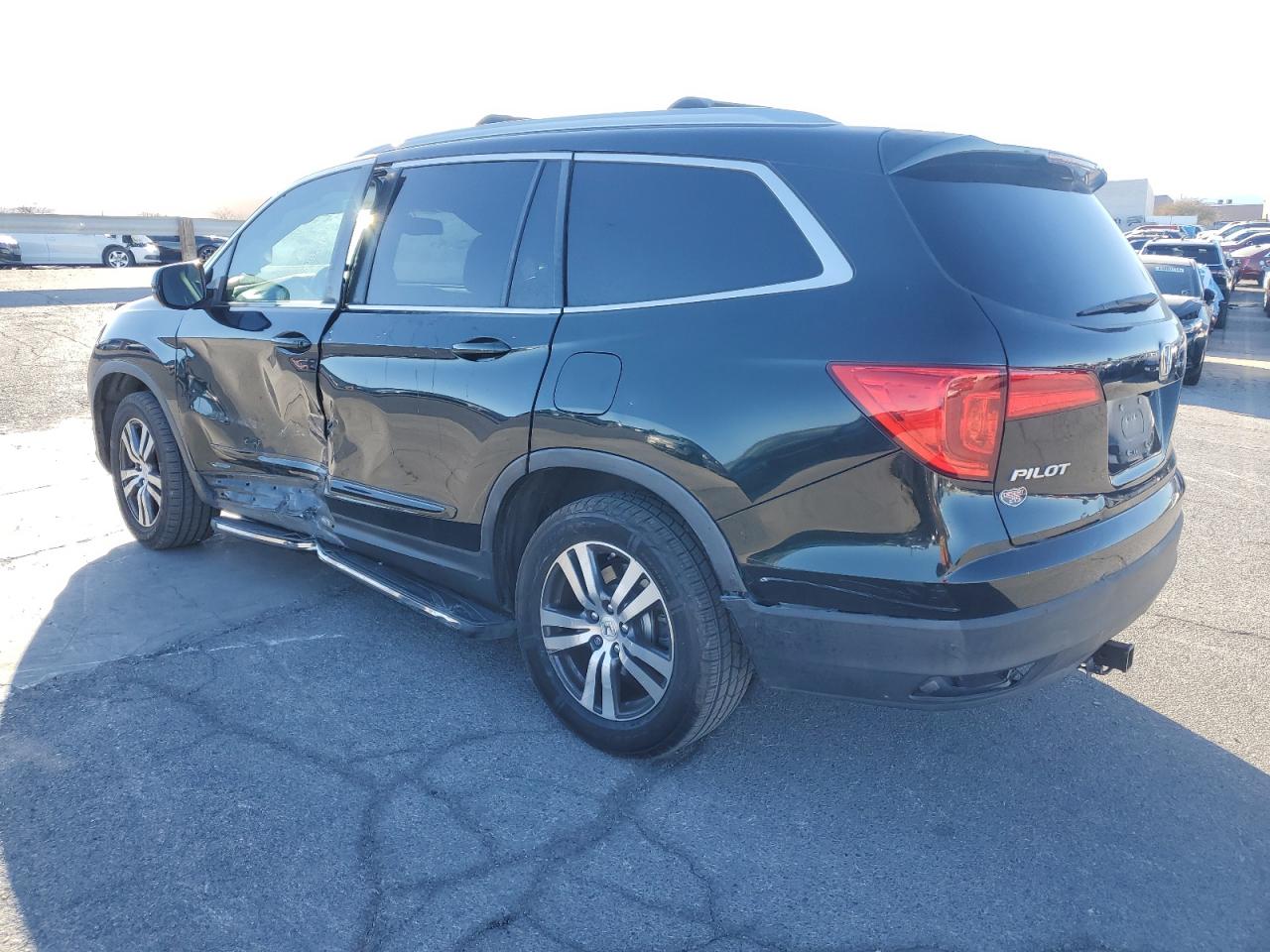 2016 Honda Pilot - Image 2