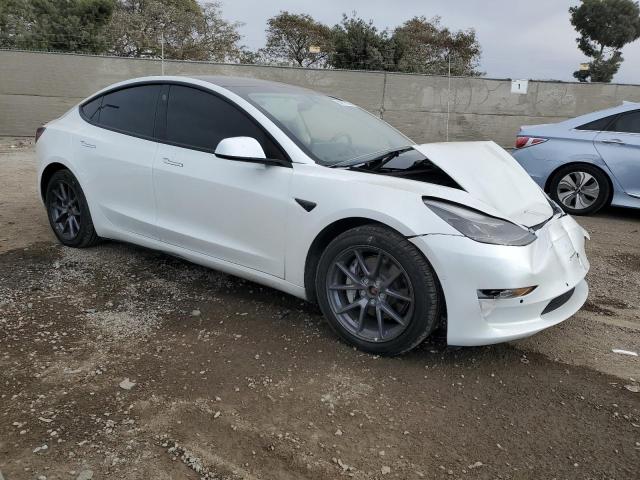  TESLA MODEL 3 2022 Белы