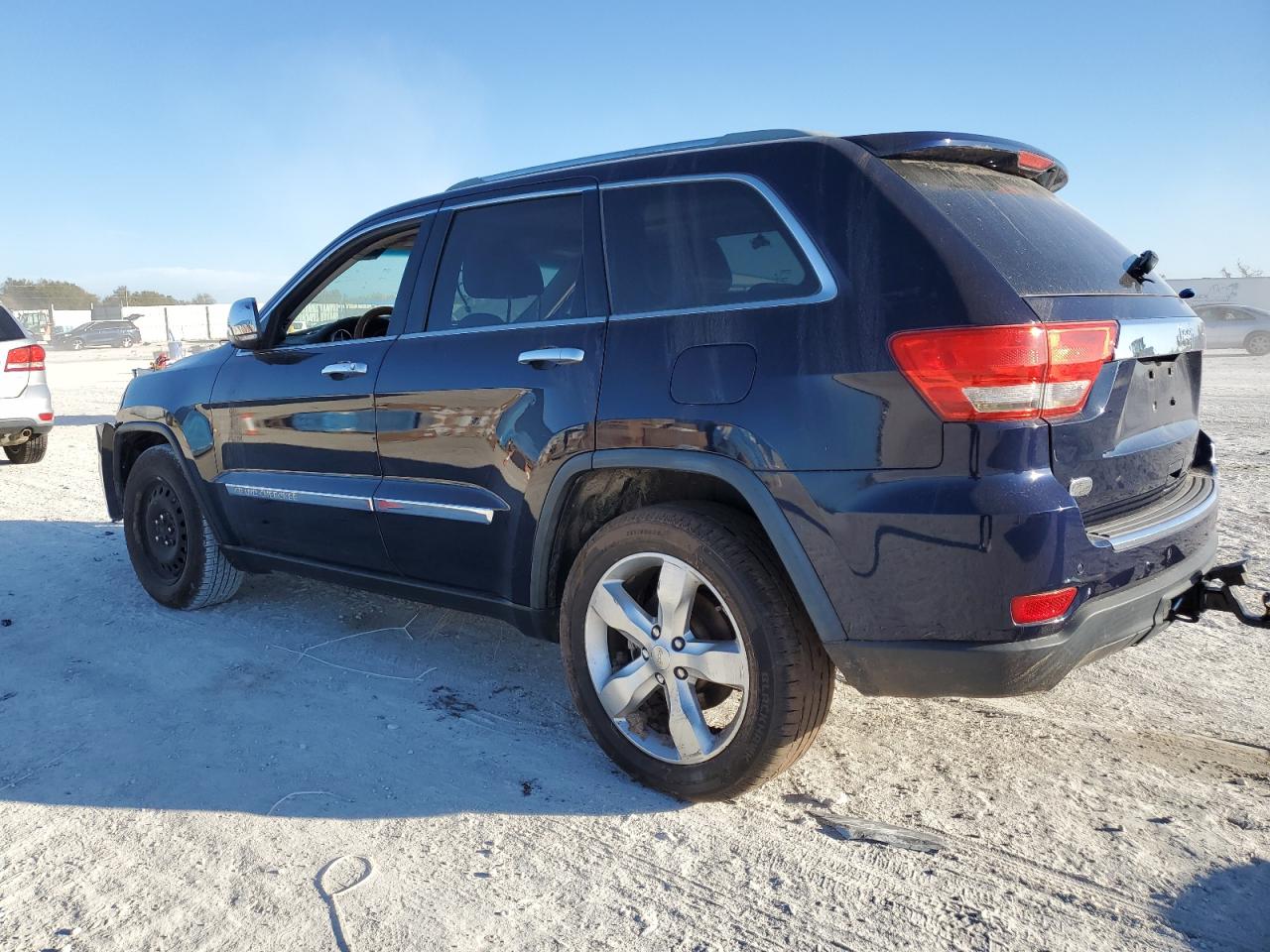 2012 Jeep Grand Cherokee - Image 2