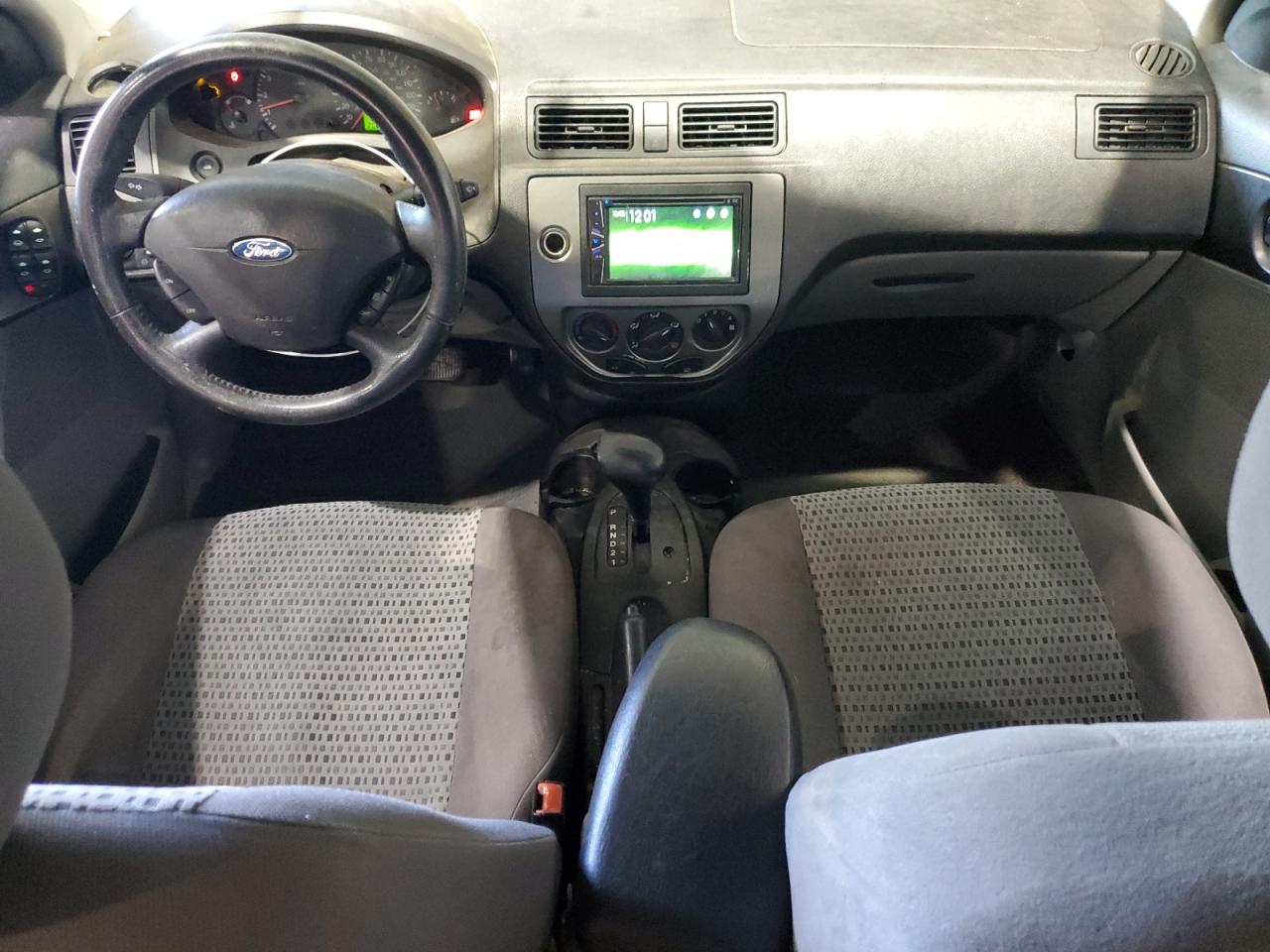 2007 Ford Focus - Image 8