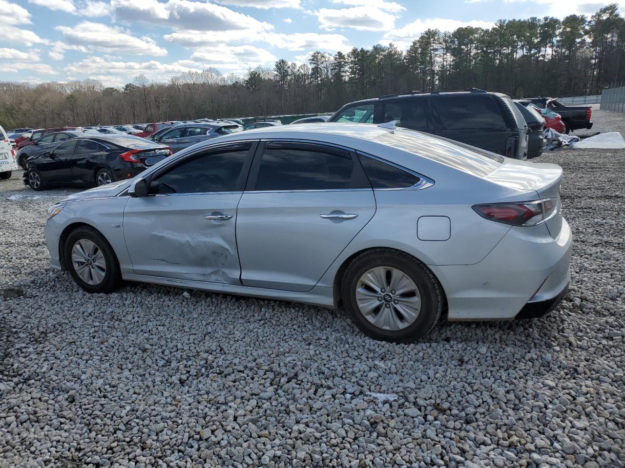 2019 Hyundai Sonata - Image 2