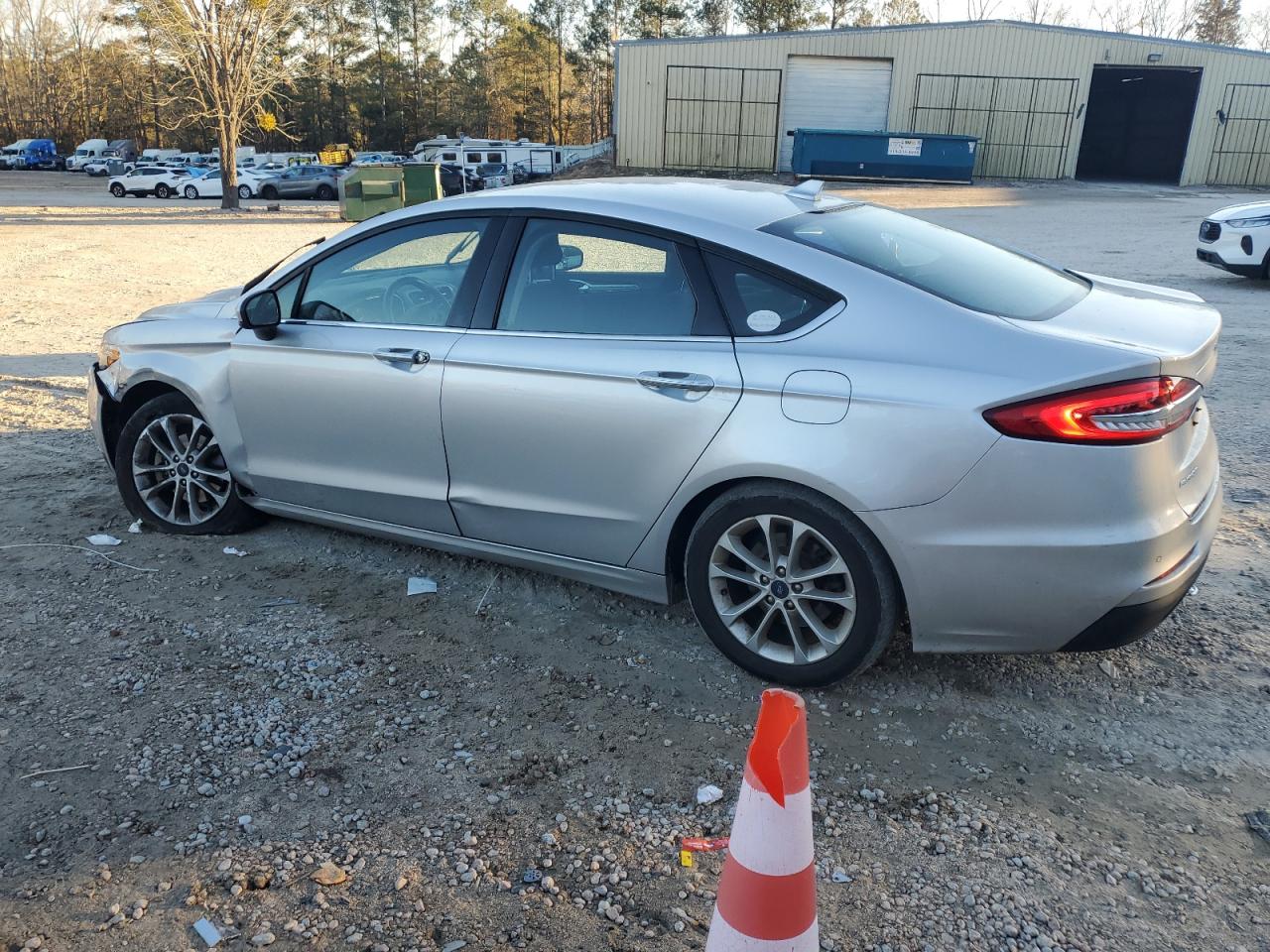 2019 Ford Fusion - Image 2