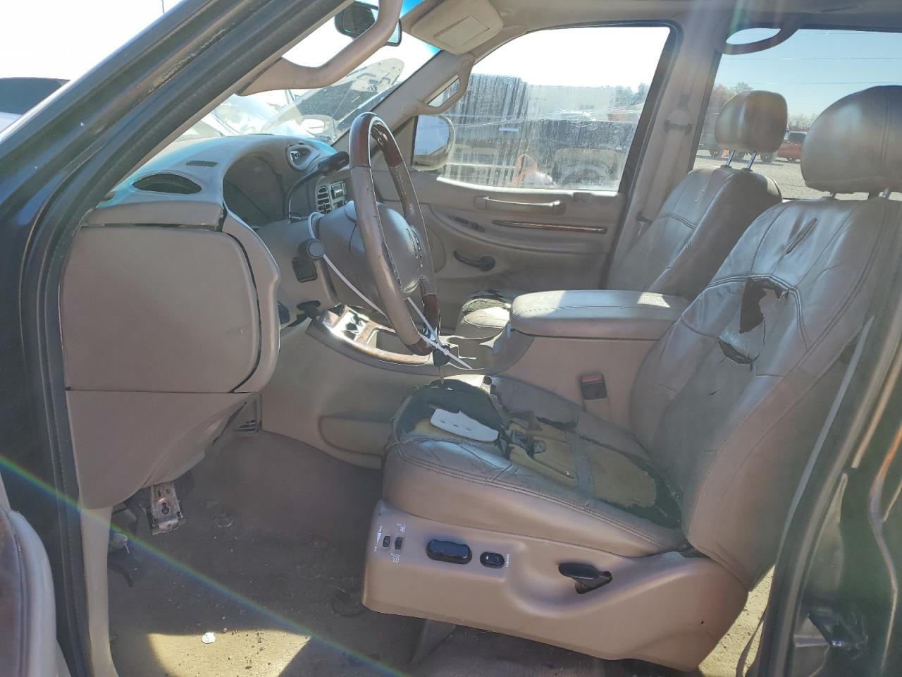 2002 Lincoln Navigator - Image 7