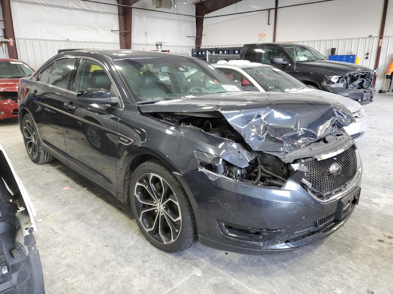 2017 Ford Taurus - Image 4