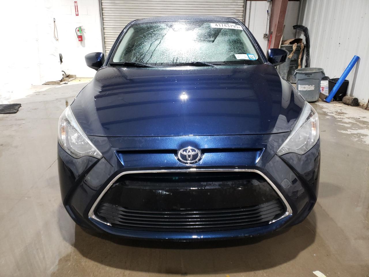 2017 Toyota Yaris - Image 5