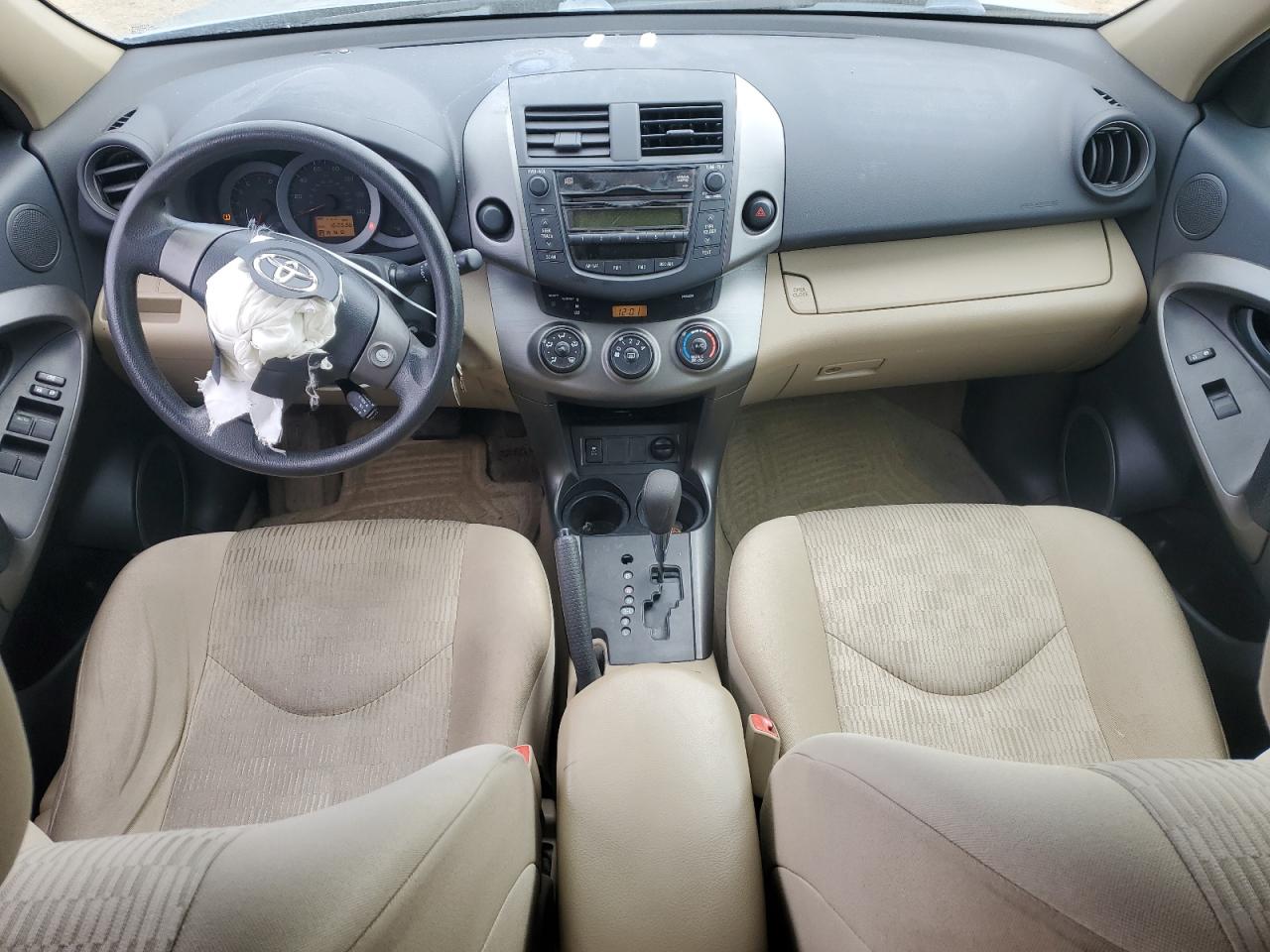 2011 Toyota RAV 4 - Image 8