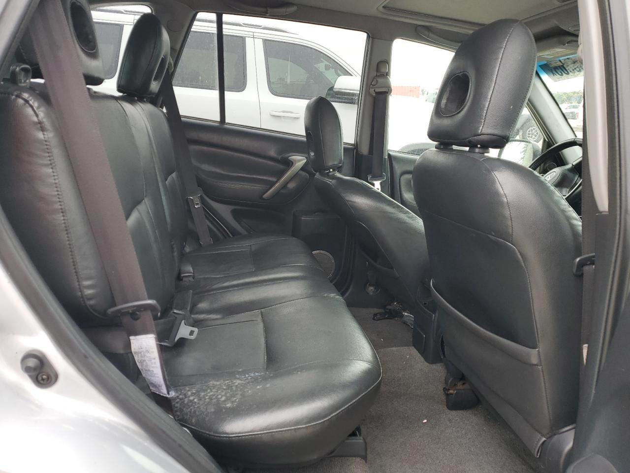 2005 Toyota RAV 4 - Image 10