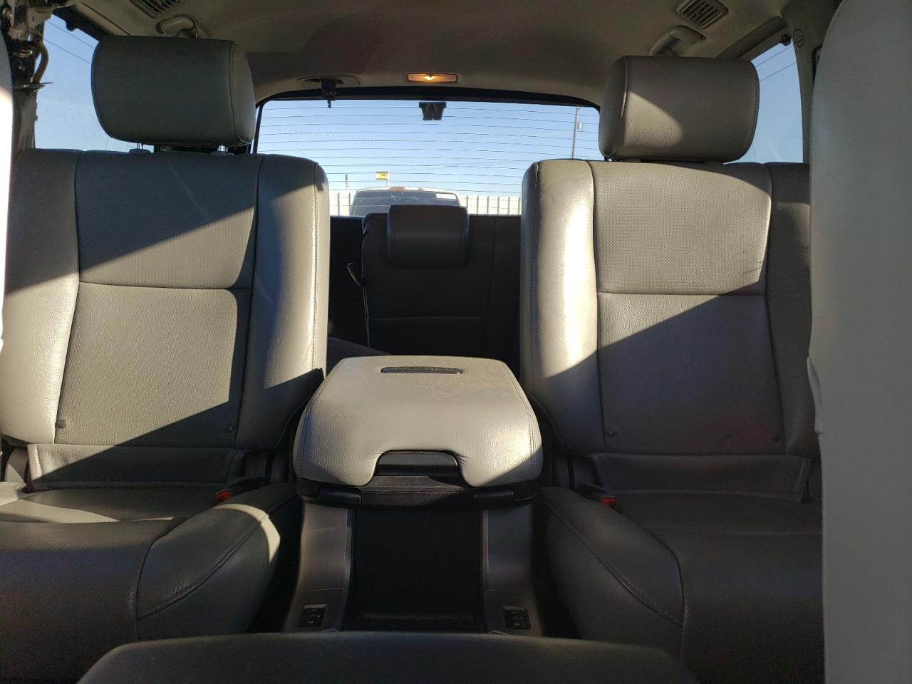 2011 Toyota Sequoia - Image 10