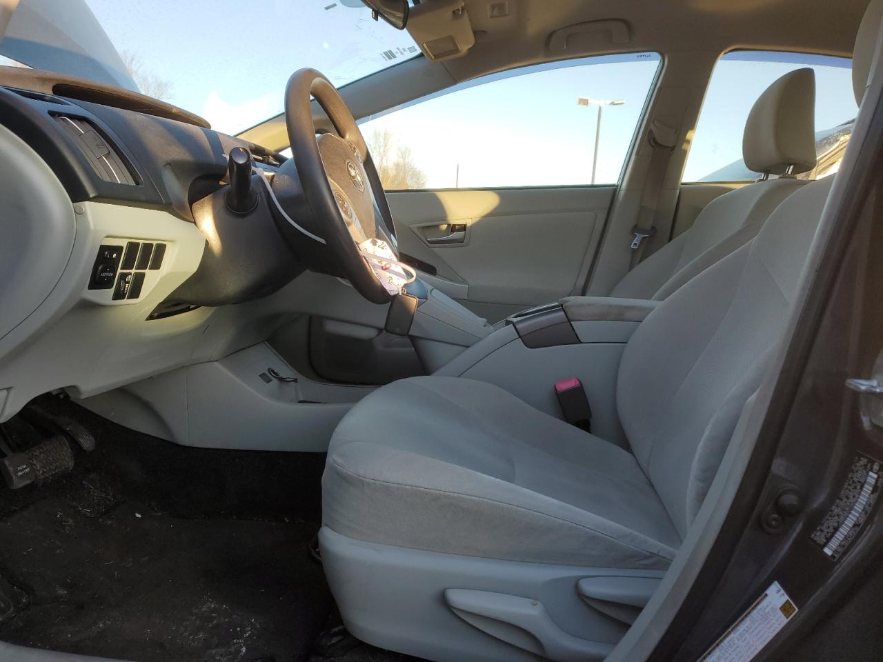 2012 Toyota Prius - Image 7