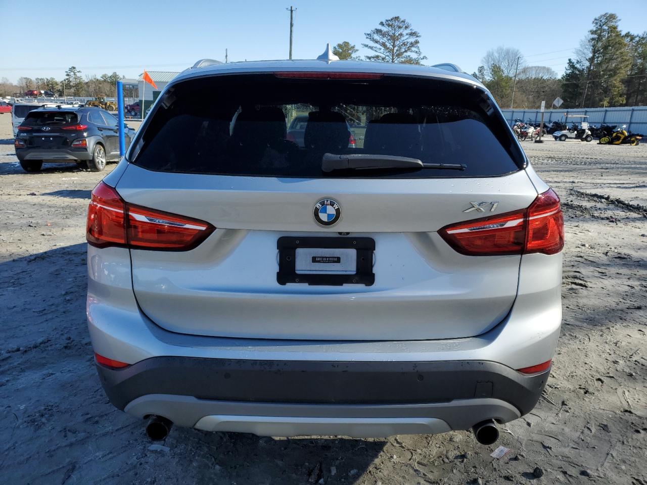 2017 BMW X1 - Image 6