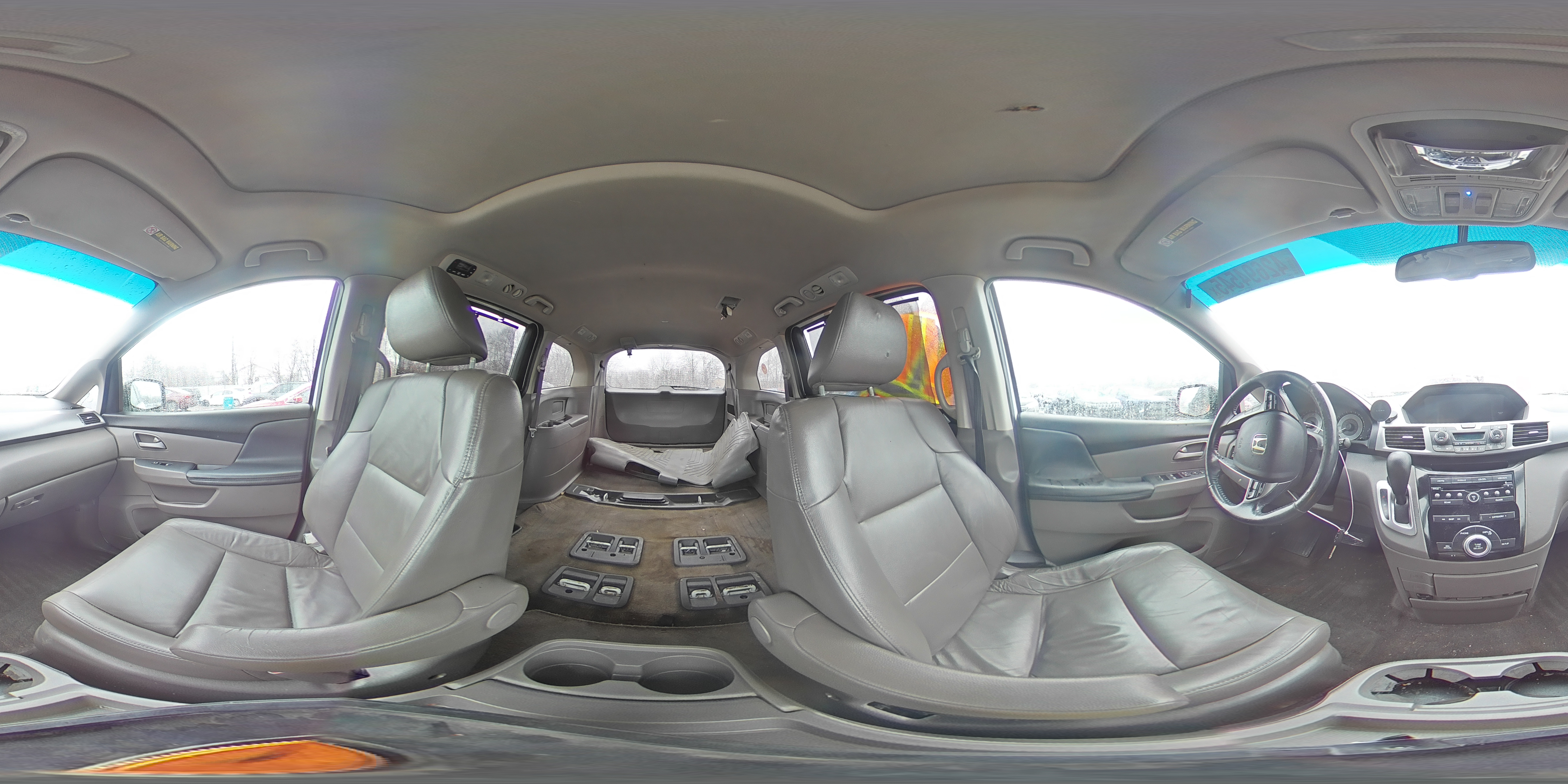 2012 Honda Odyssey - Image 13