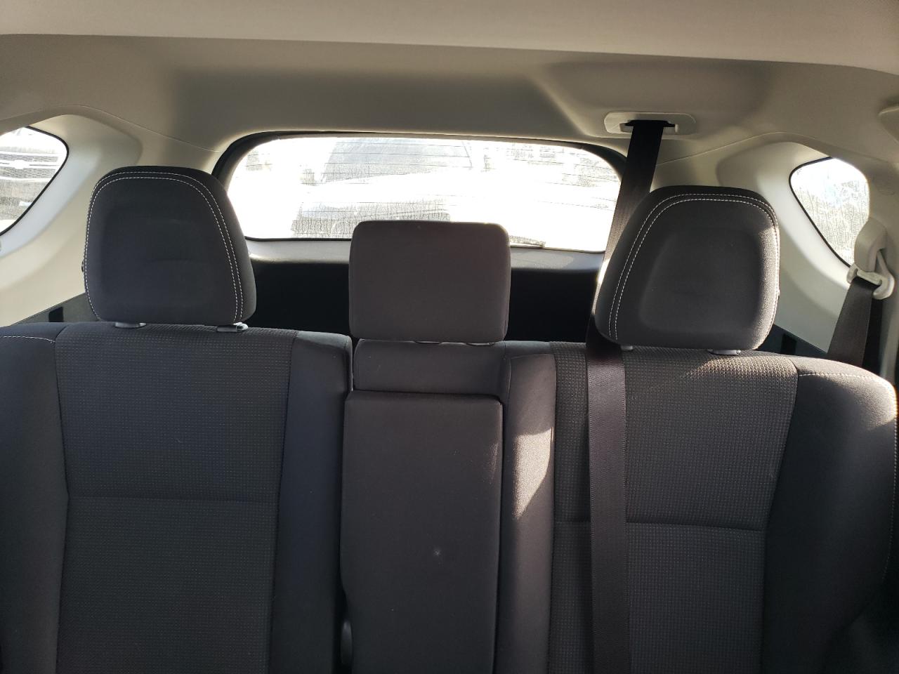 2017 Toyota RAV 4 - Image 10