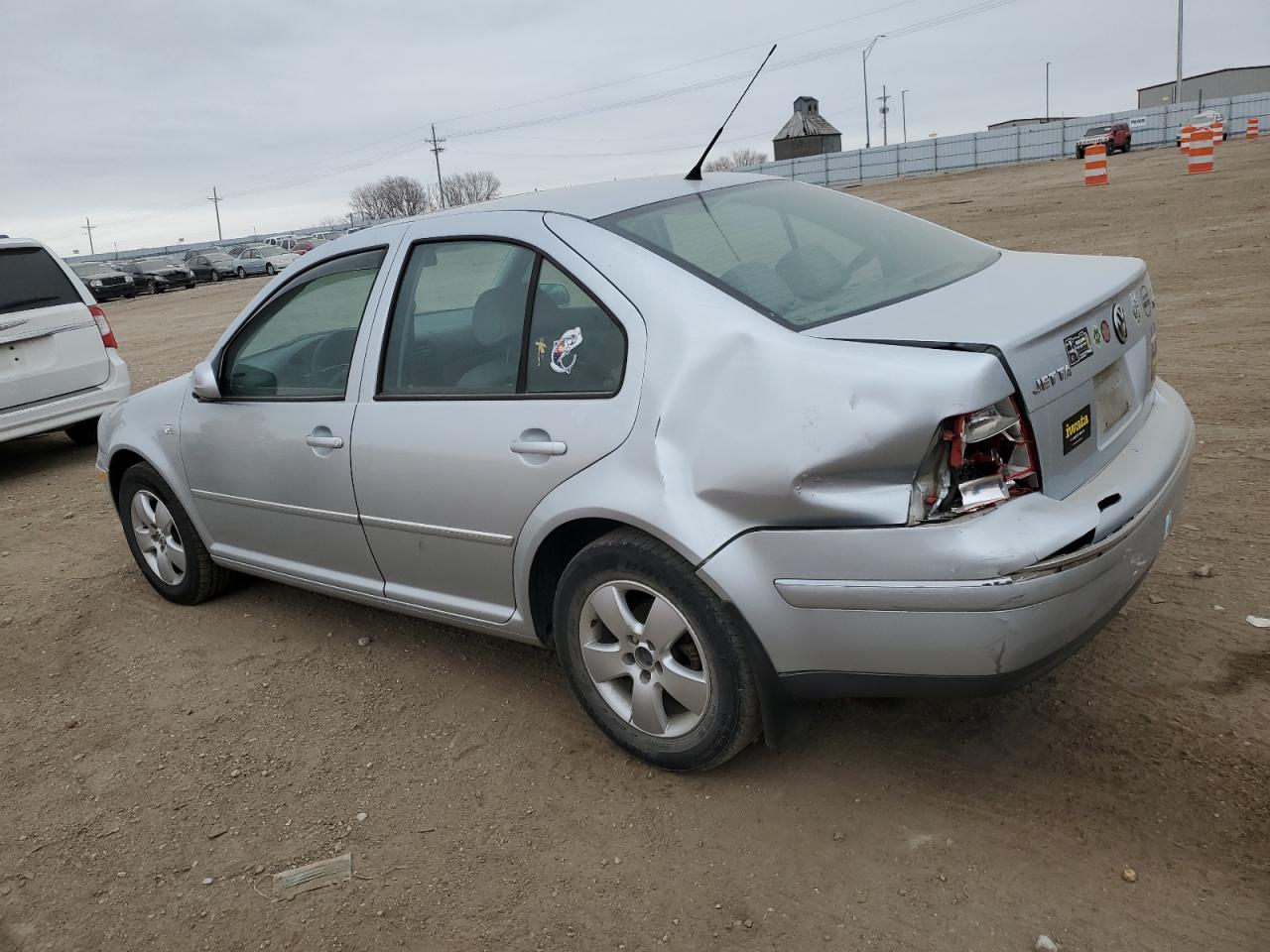 2005 Volkswagen Jetta - Image 2