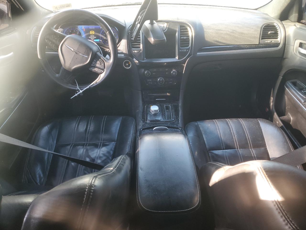 2017 Chrysler 300 - Image 8