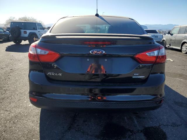Sedans FORD FOCUS 2014 Czarny
