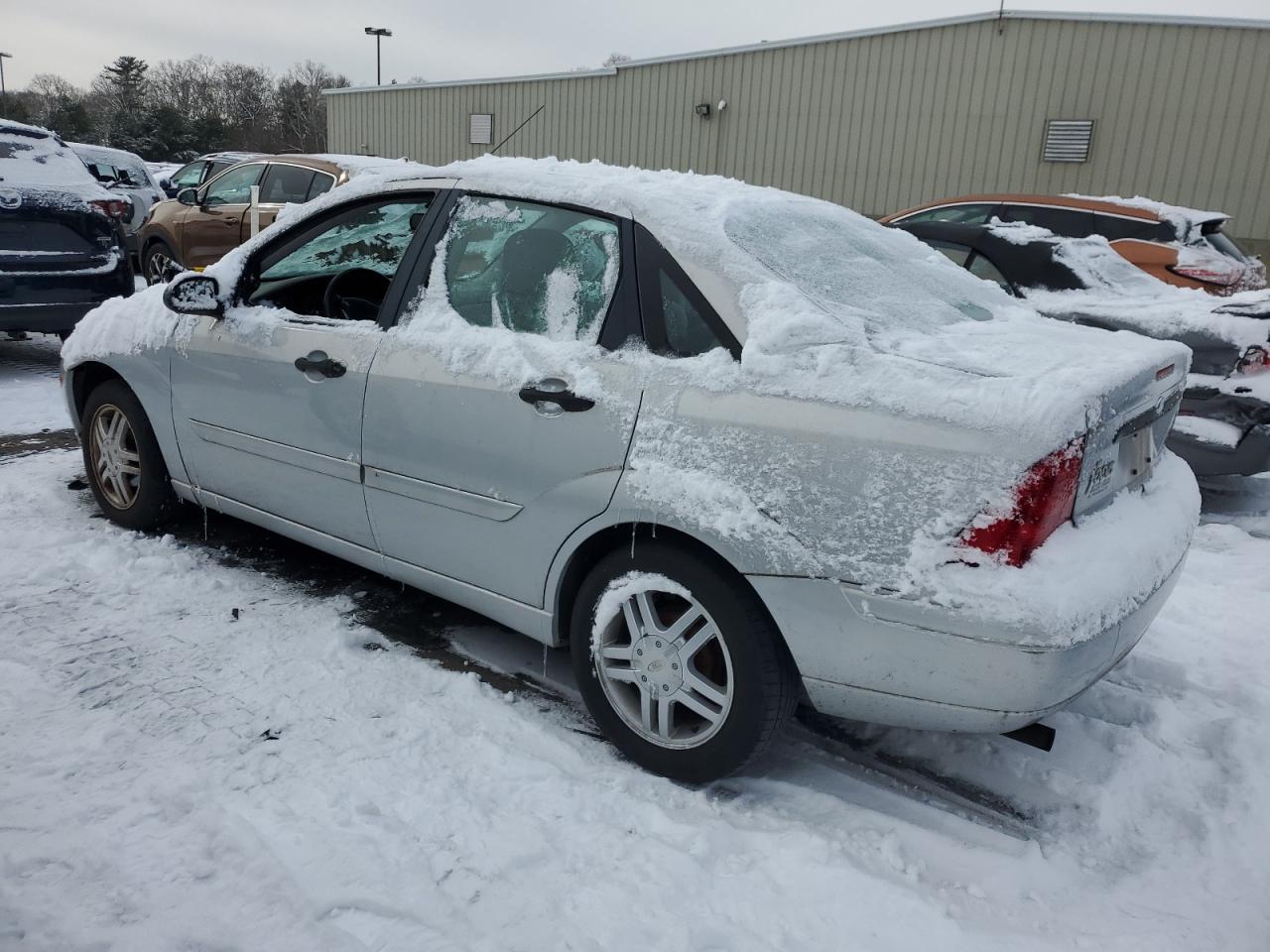 2001 Ford Focus - Image 2