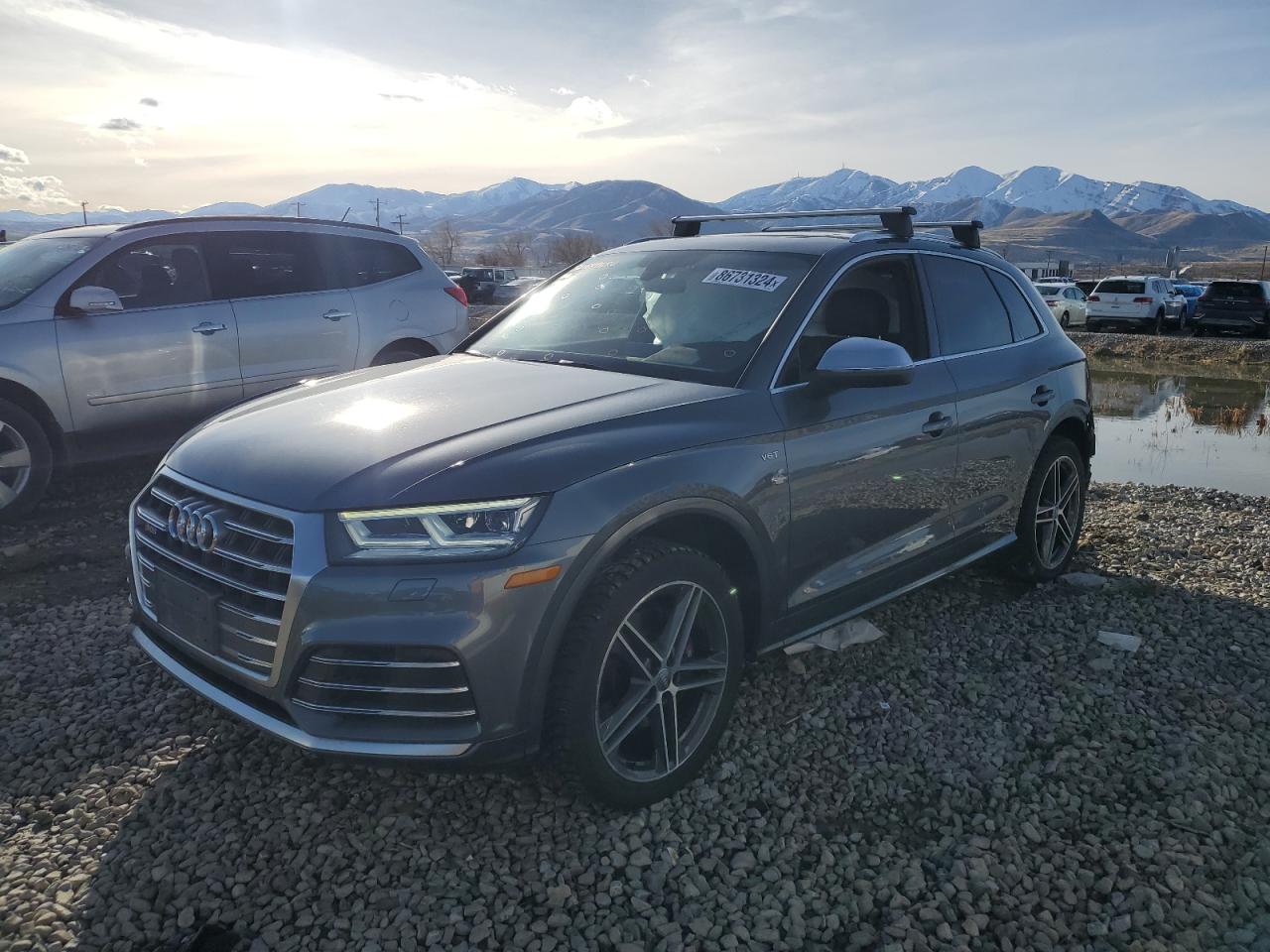 VIN WA1A4AFY1J2125925 2018 AUDI SQ5 no.1