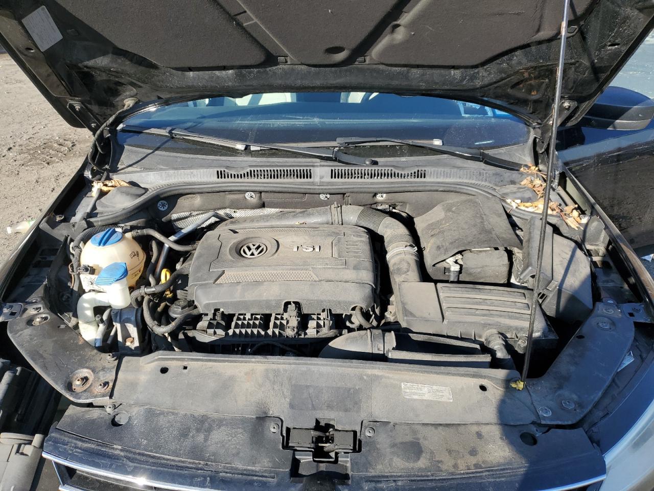 2016 Volkswagen Jetta - Image 12