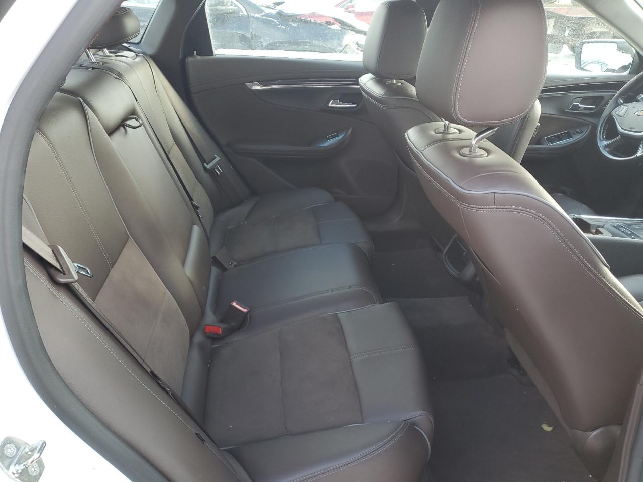 2015 Chevrolet Impala - Image 10