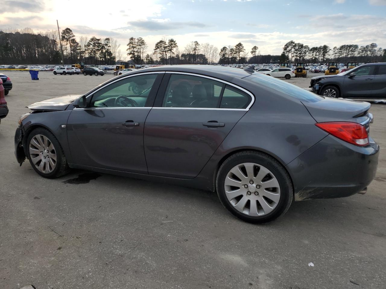 2011 Buick Regal - Image 2