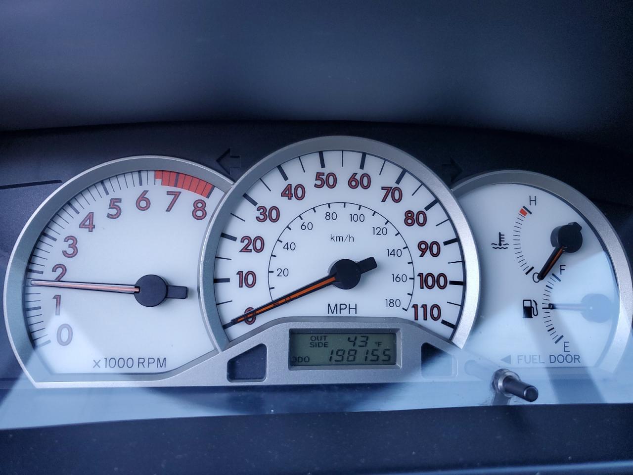 2006 Toyota Corolla - Image 9