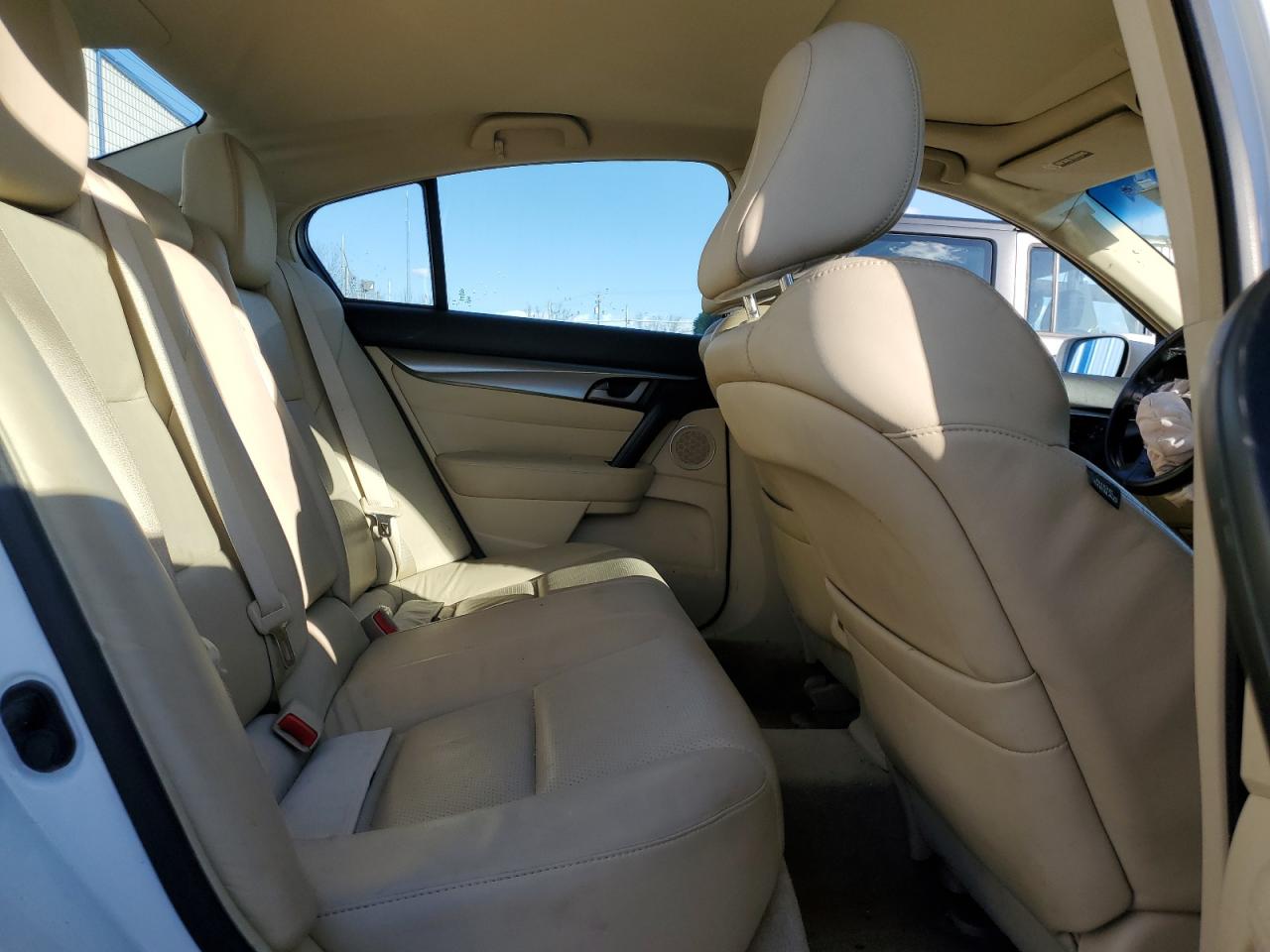 2010 Acura TL - Image 10