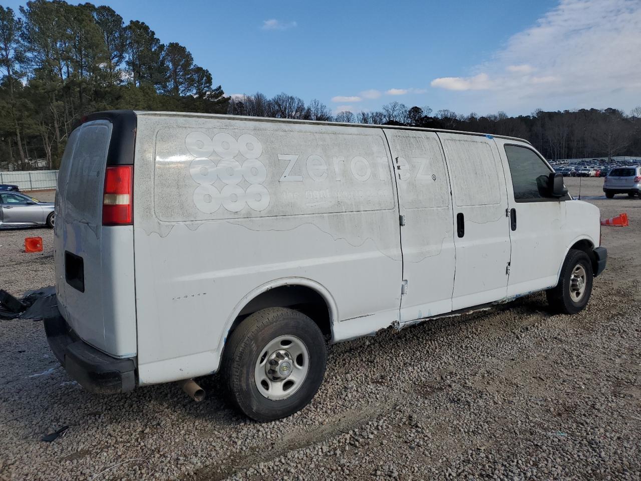 VIN 1GCZGUBAXE1129915 2014 CHEVROLET EXPRESS no.3