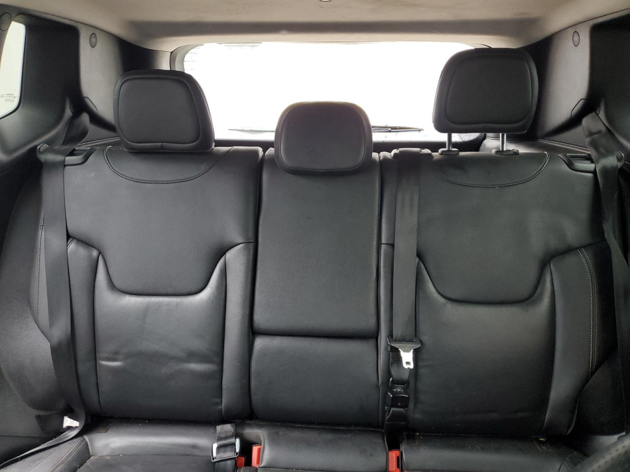 2017 Jeep Renegade - Image 10