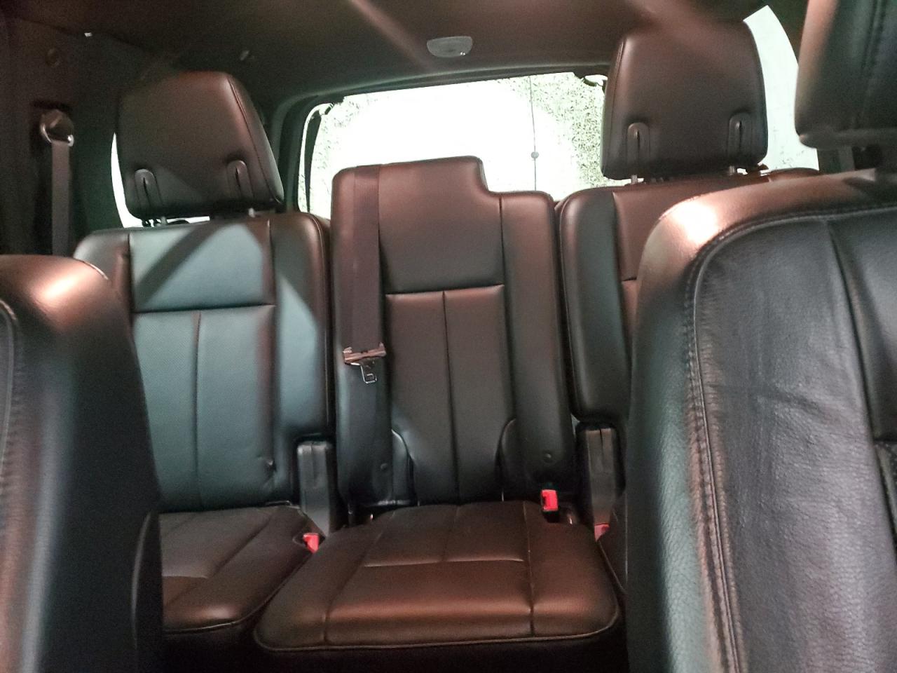 2017 Ford Expedition - Image 10
