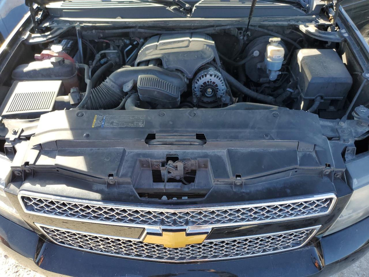 2009 Chevrolet Tahoe - Image 12