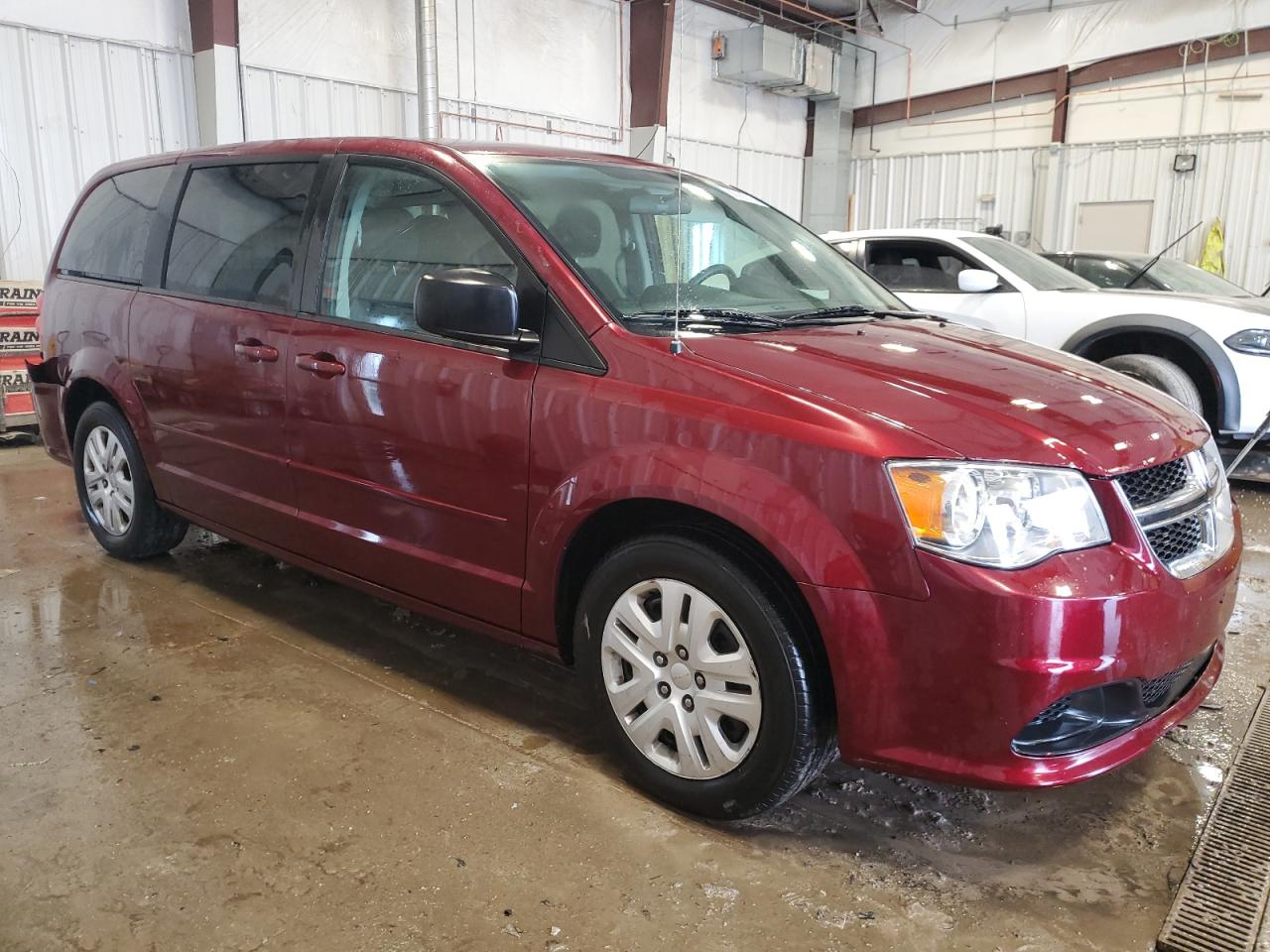 2017 Dodge Caravan - Image 4