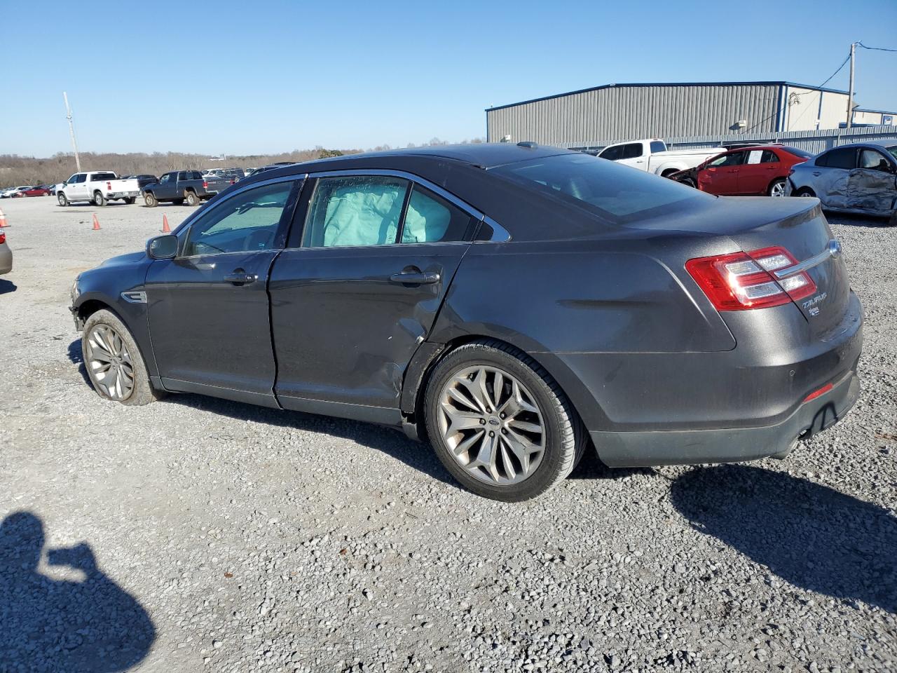 2015 Ford Taurus - Image 2