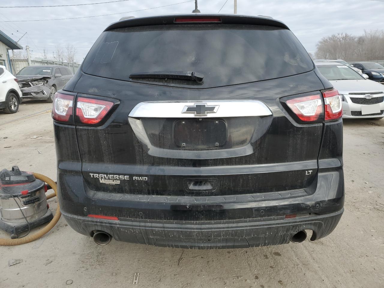 2017 Chevrolet Traverse - Image 6