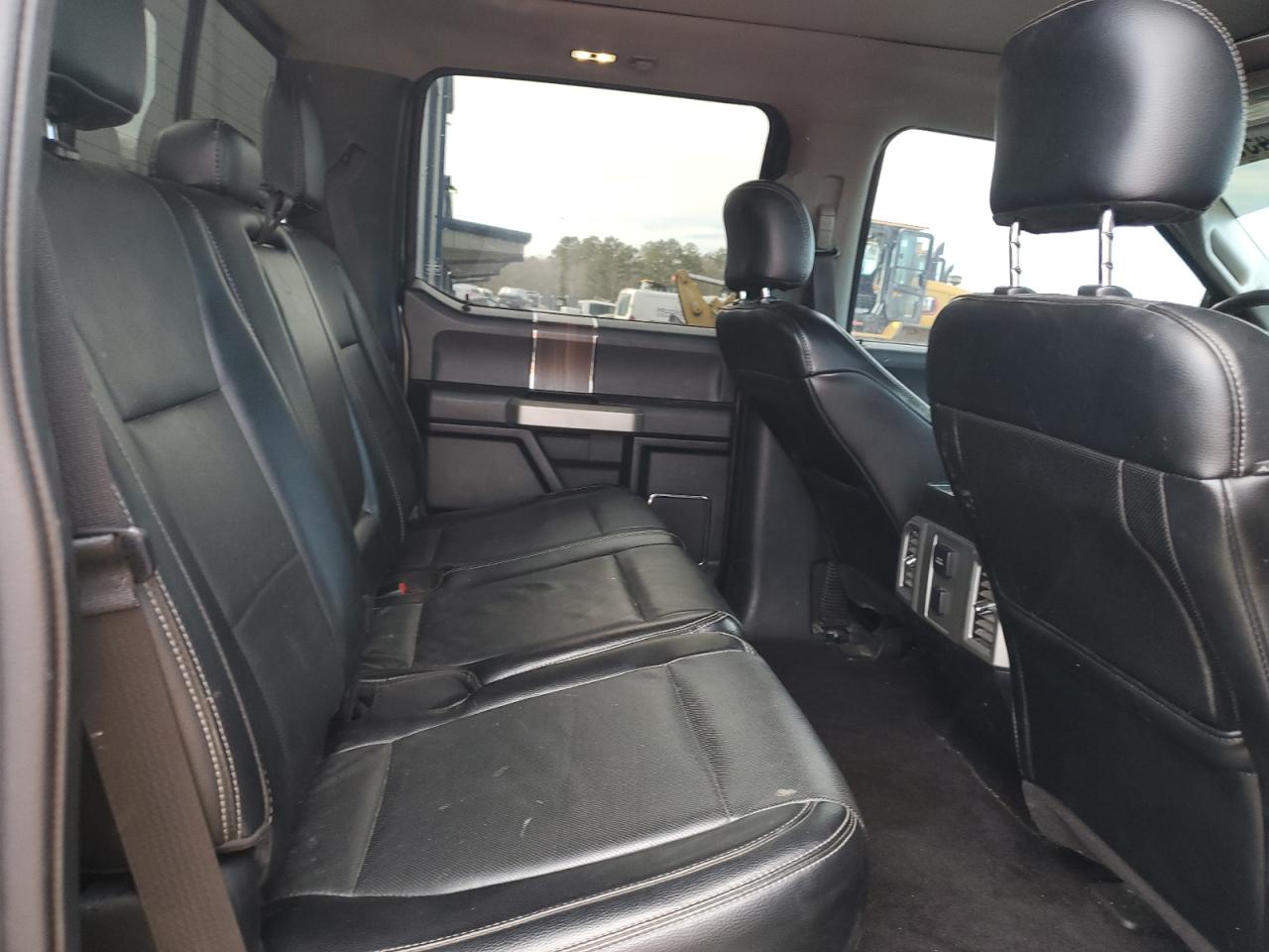 2015 Ford F-150 - Image 10