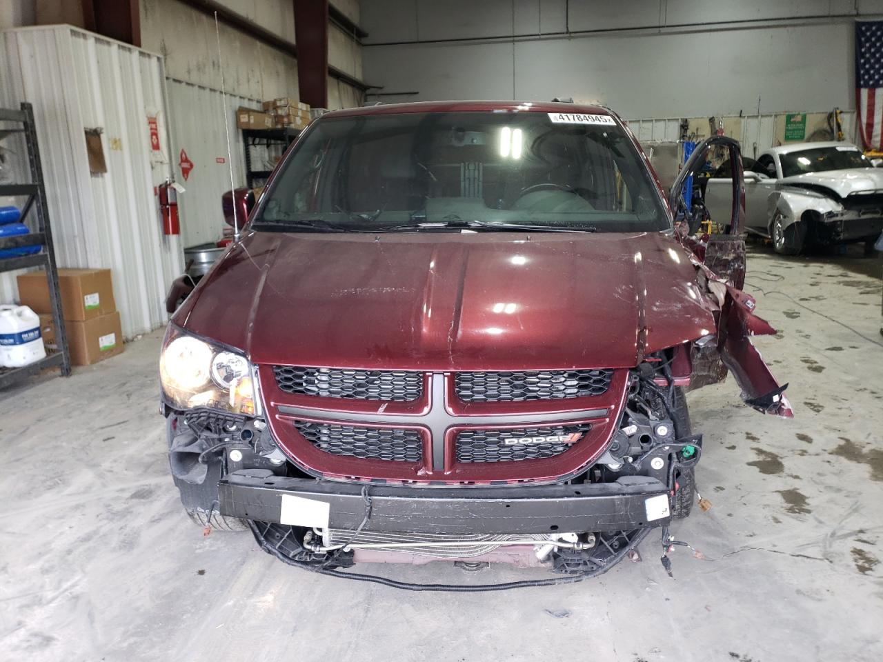 2017 Dodge Caravan - Image 5