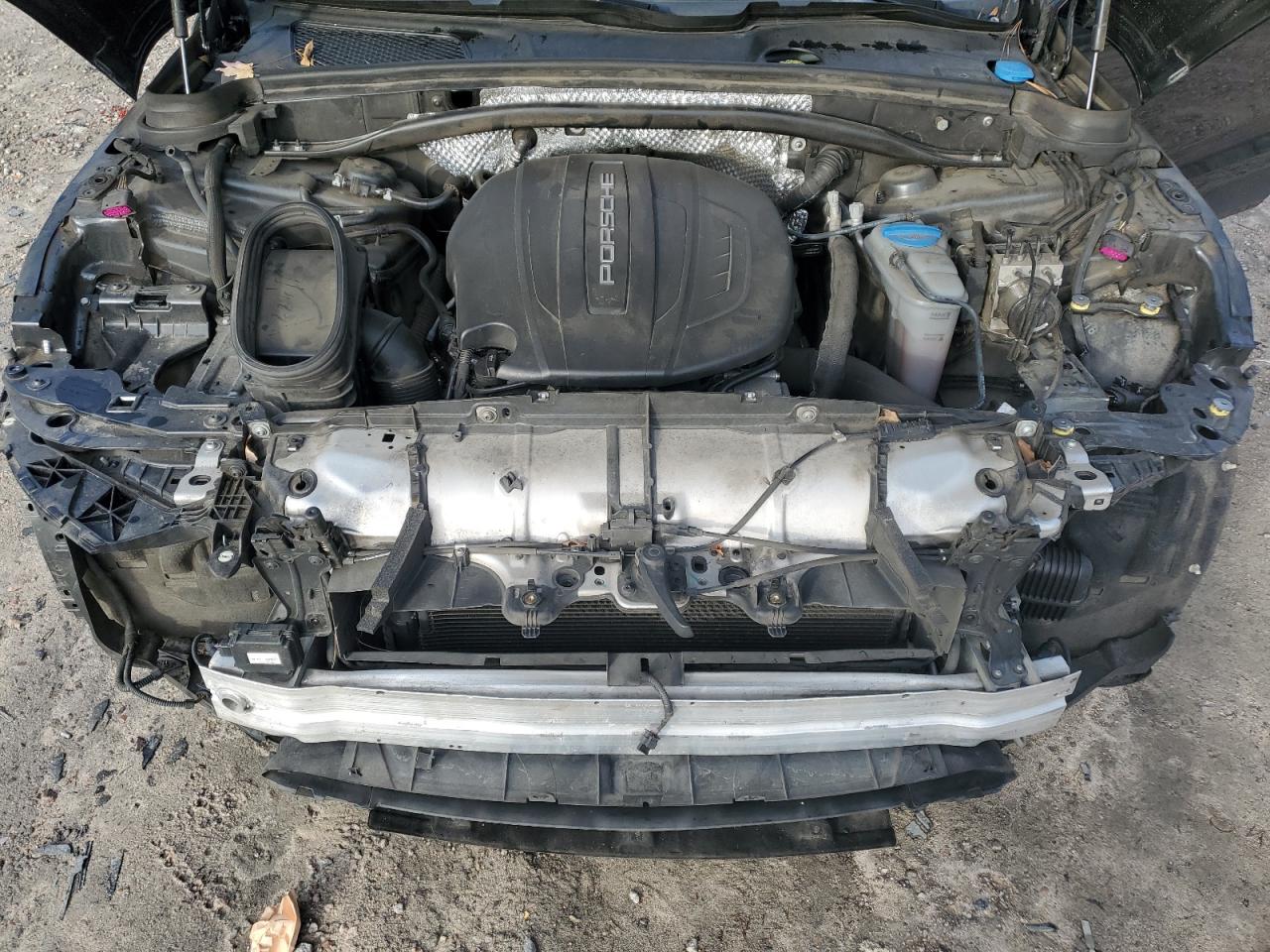 2018 Porsche Macan VIN: WP1AA2A59JLB12589 Lot: 41423025