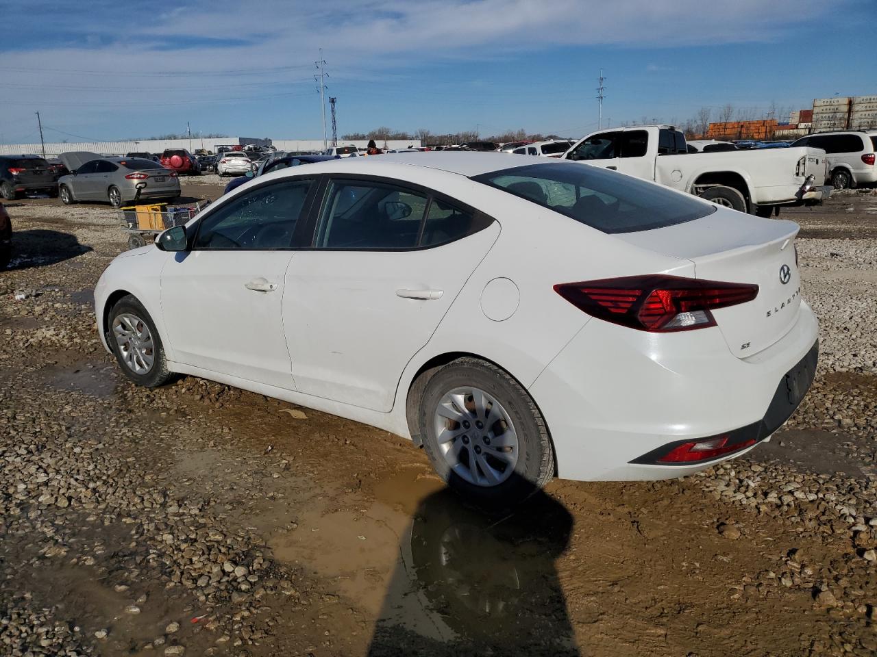 2019 Hyundai Elantra - Image 2