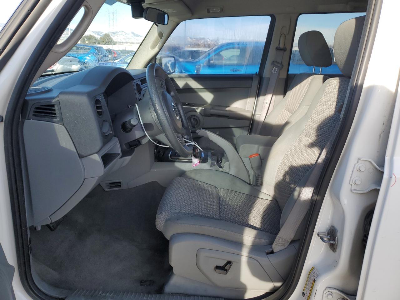 2007 Jeep Commander - Image 7