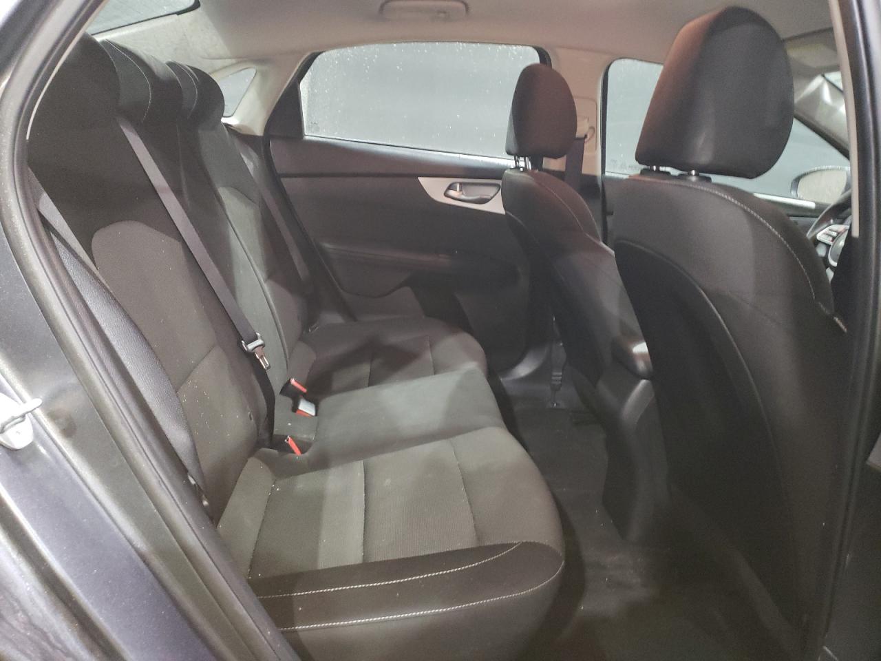 2023 Kia Forte - Image 10