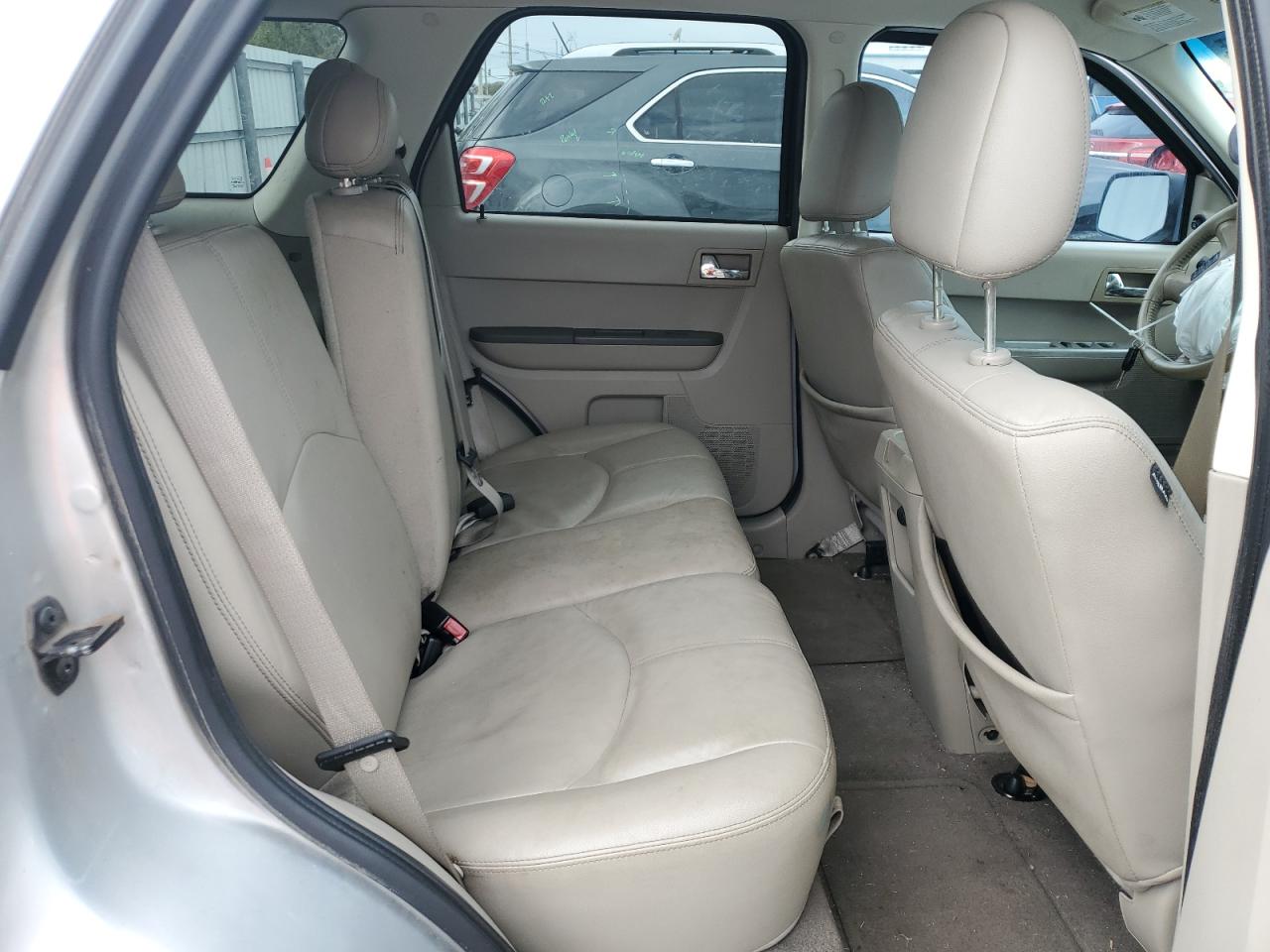 2008 Mercury Mariner - Image 11