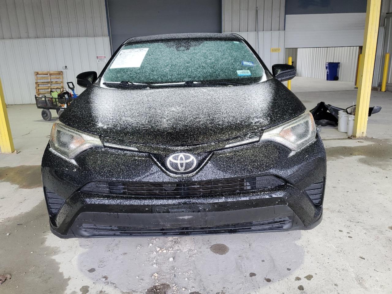 2018 Toyota RAV 4 - Image 5
