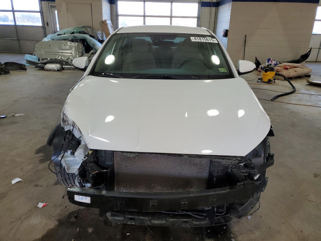 2020 Hyundai Elantra - Image 5